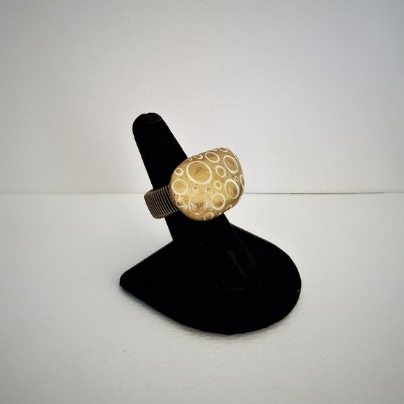 Hand Painted Dot Art Gold and Ivory Statement Ring, Cocktail Ring - Picture 4 of 6